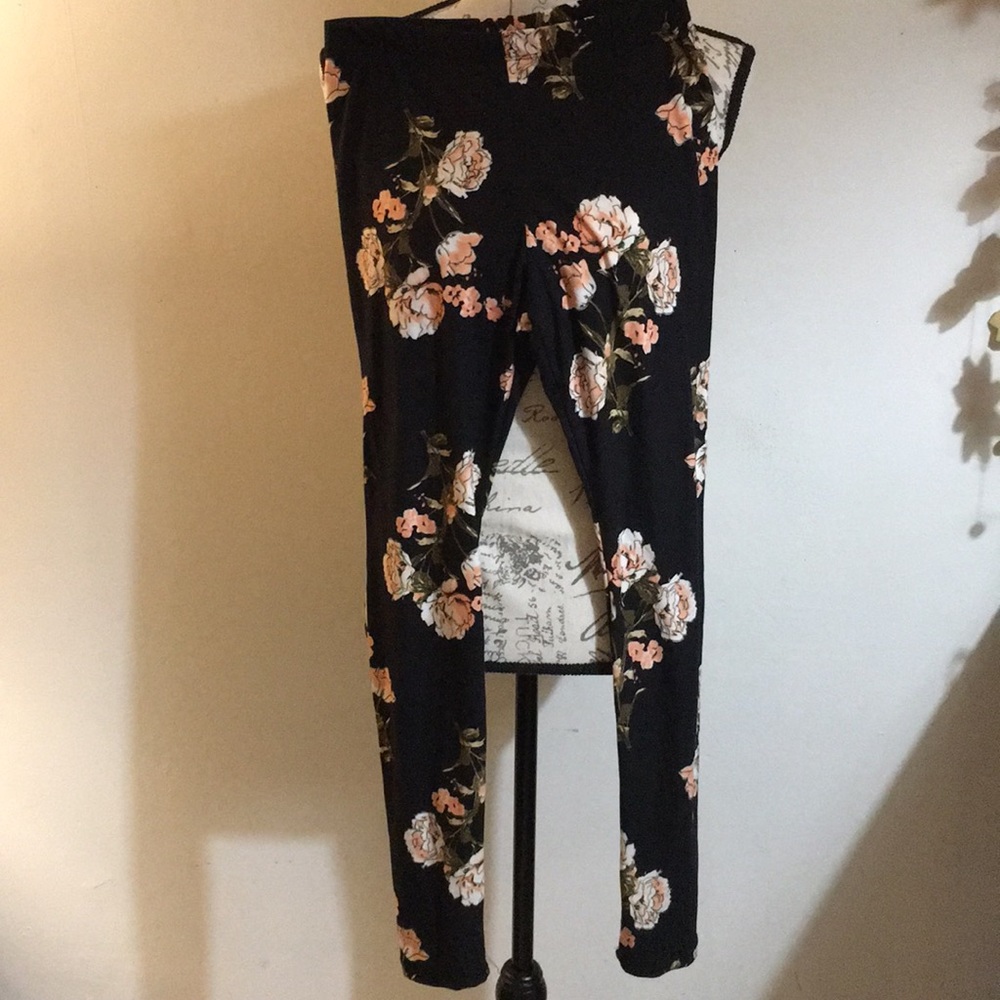 Stretchy leggins size M